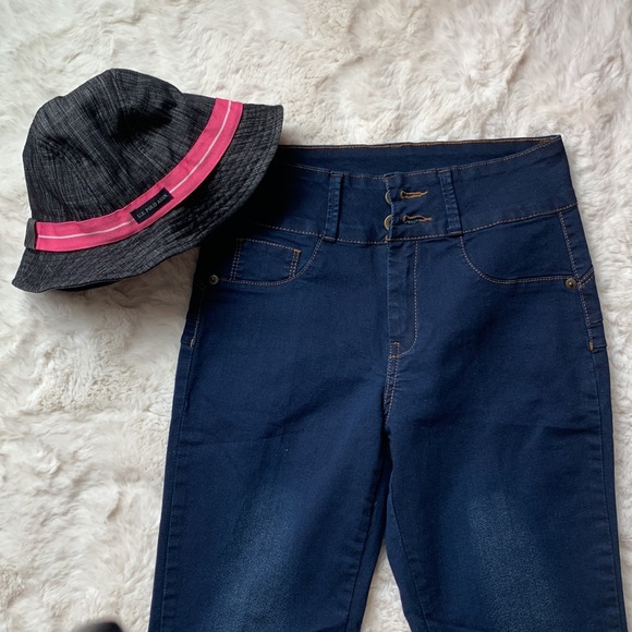 My fit jeans - Picture 2 of 6